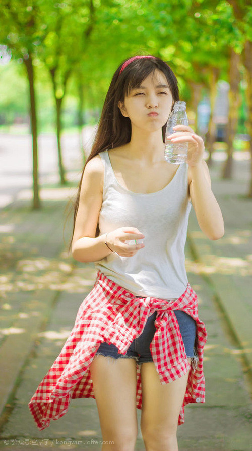 体育新闻中心构建体育多语种内容传播平台,体育新闻专题报道