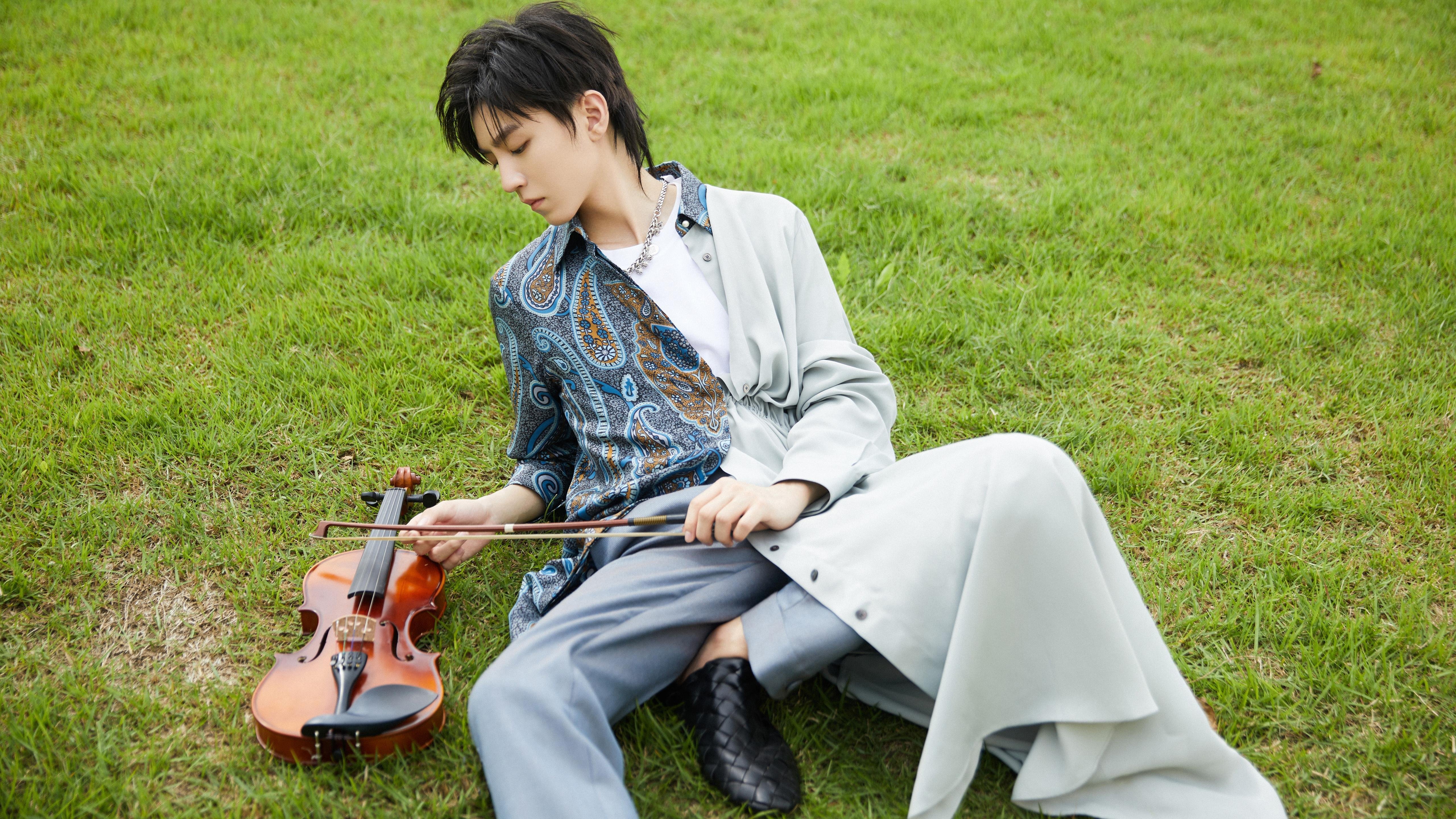 俱乐部管理层召开发布会公布球队未来发展战略规划，各大俱乐部球员